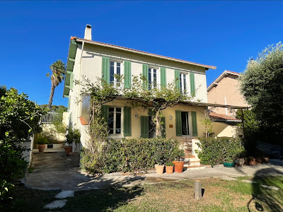 Coldwell Banker Beau Rivage Carqueiranne à Carqueiranne