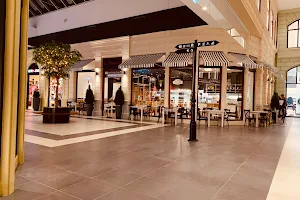 Premium Outlet Prague Airport image