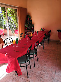 Atmosphère du Restaurant portugais Casa Rosa e Virgilio à Perpignan - n°12