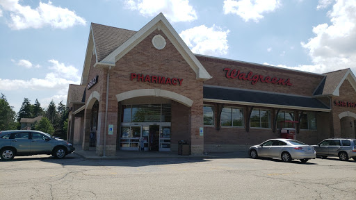 Convenience Store «Walgreens», reviews and photos, 17 W Golf Rd, Des Plaines, IL 60016, USA