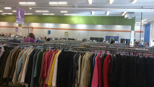 Thrift Store «32nd St & Thomas Goodwill Retail Store, Donation Center & Career Center», reviews and photos, 3130 E Thomas Rd, Phoenix, AZ 85016, USA