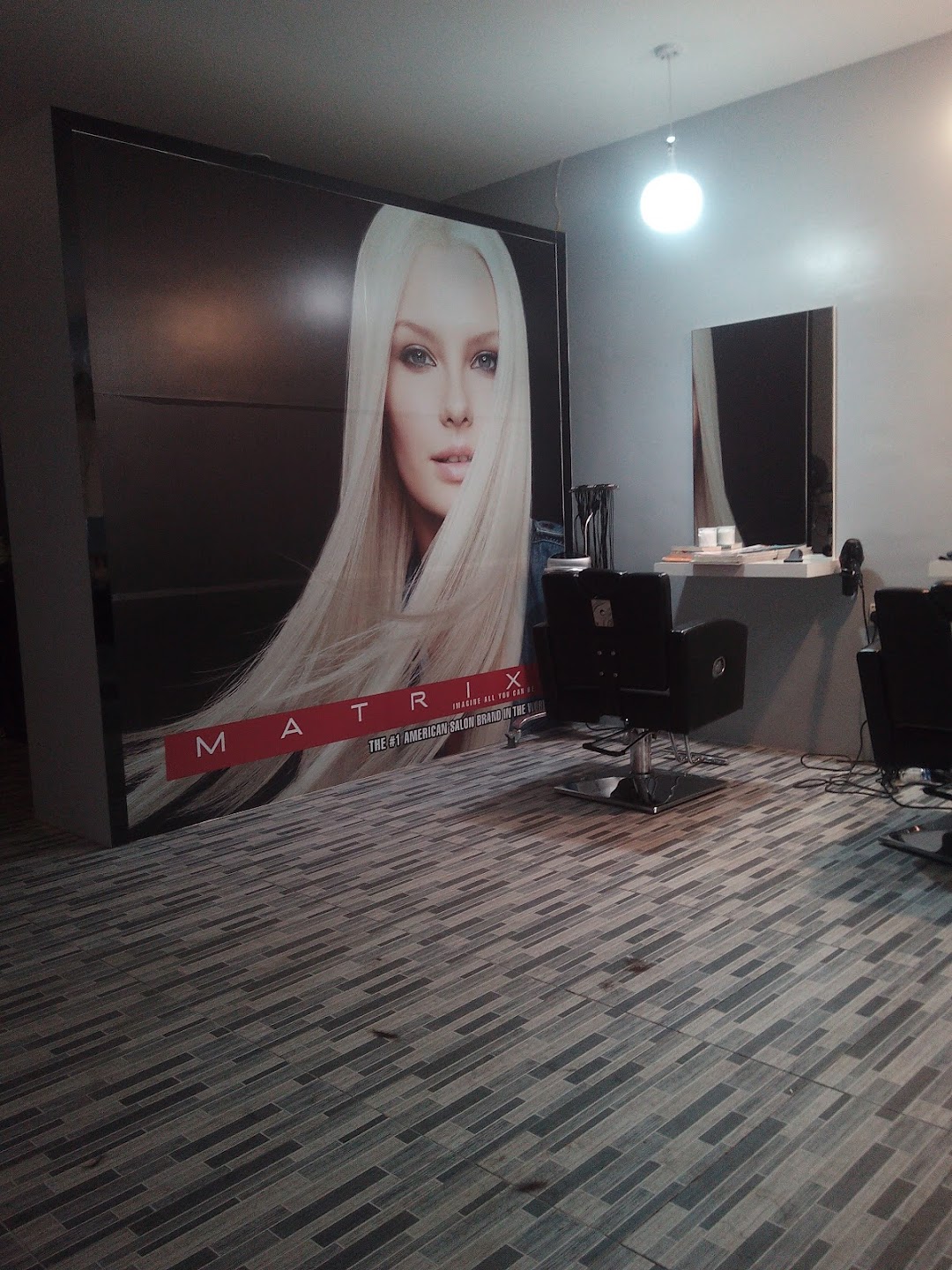 Violeta Unisex Hair Studio