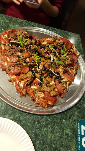 Pizza Restaurant «Round Table Pizza», reviews and photos, 815 1st St, Gilroy, CA 95020, USA