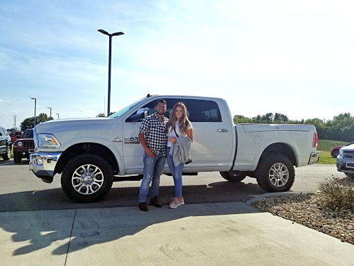 Car Dealer «Staunton Chrysler Dodge Jeep Ram», reviews and photos, 907 W Frontage Rd, Staunton, IL 62088, USA