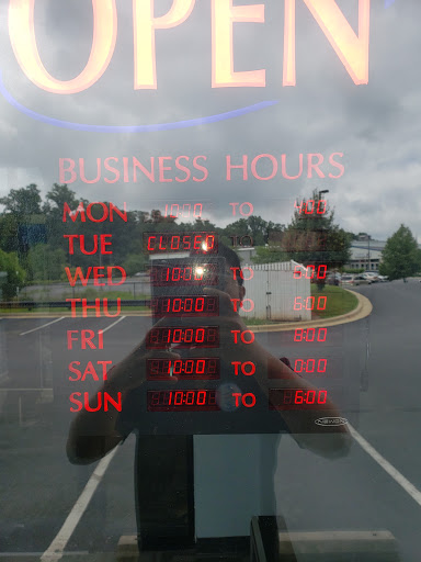 Amusement Center «ZavaZone», reviews and photos, 40 Southlawn Ct, Rockville, MD 20850, USA