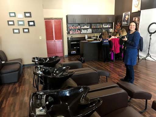 Day Spa «JB Cavour Salon Spa», reviews and photos, 2170 Silver Lake Rd NW, New Brighton, MN 55112, USA