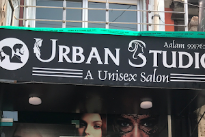 Urban Studio a unisex Salon image