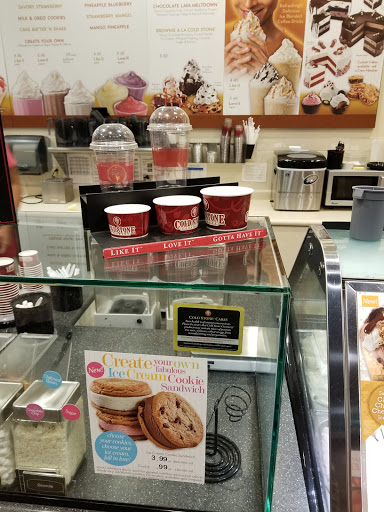 Ice Cream Shop «Cold Stone Creamery», reviews and photos, 1227 SW Wanamaker Rd Suite 100, Topeka, KS 66604, USA