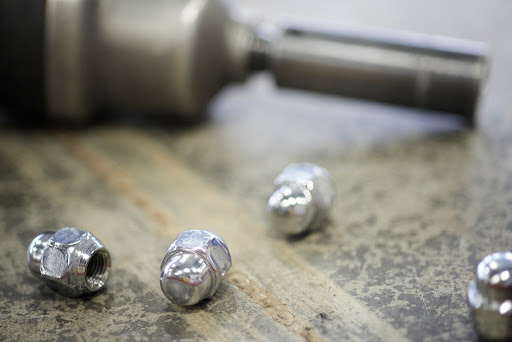 Auto Repair Shop «Meineke Car Care Center», reviews and photos, 900 N Alma School Rd, Chandler, AZ 85224, USA