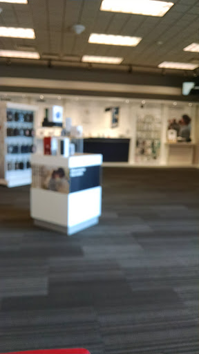 Cell Phone Store «Verizon», reviews and photos, 560 Paul Huff Parkway, Cleveland, TN 37312, USA