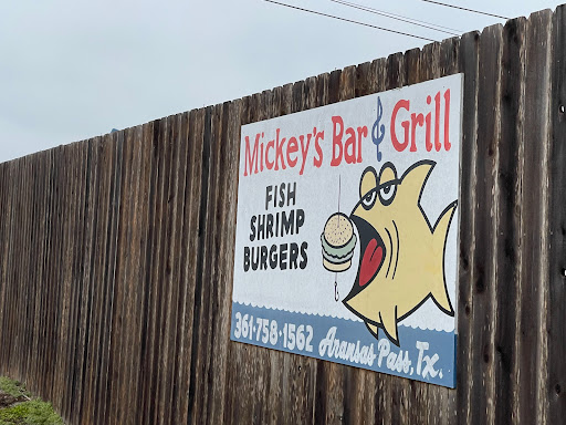 Mickeys Bar and Grill image 8