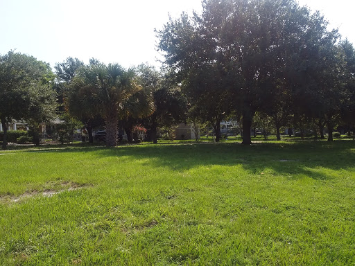 Park «Henry J. Klutho Park», reviews and photos, 204 W 3rd St, Jacksonville, FL 32206, USA