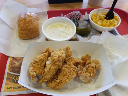 American Restaurant «Golden Chick», reviews and photos, 1741 W Oaklawn Rd, Pleasanton, TX 78064, USA