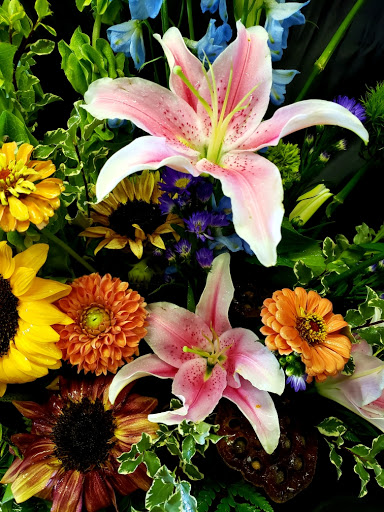 Florist «A Touch Of Elegance Florist», reviews and photos, 12123 Shelbyville Rd, Louisville, KY 40243, USA