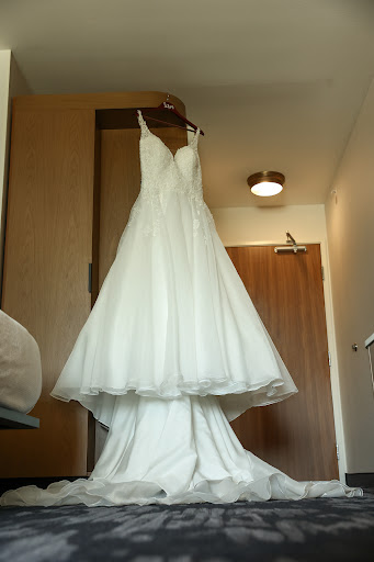 Boutique «Tie the Knot Bridal Boutique», reviews and photos, 844 S Military Ave, Green Bay, WI 54304, USA