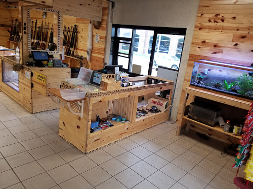 Outdoor Sports Store «Shakopee Fishing & Firearms», reviews and photos, 574 Marschall Rd, Shakopee, MN 55379, USA