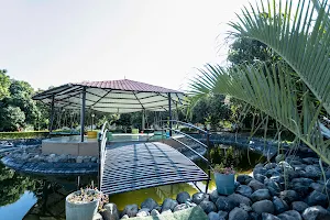 Kinare Resort image