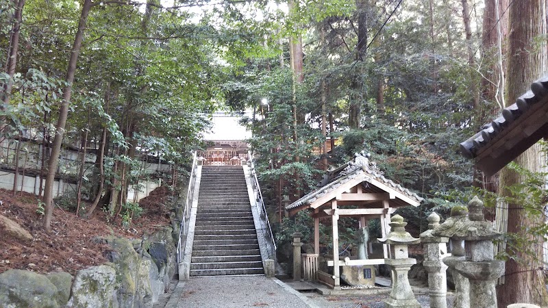 廣幡神社 三重県菰野町菰野 神社 神社 グルコミ