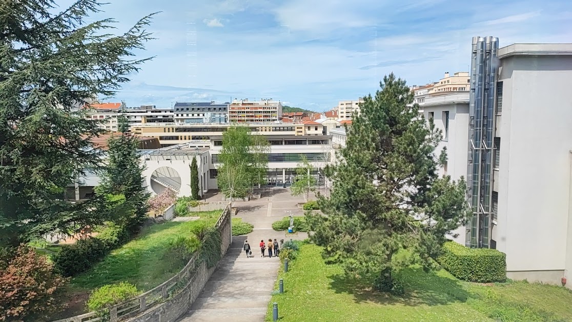 Cantine du Lycée Etienne Mimard à Saint-Étienne (Loire 42)