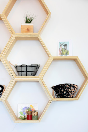 Gift Shop «Falling Into Place», reviews and photos, 2613 Broad Ave, Memphis, TN 38112, USA