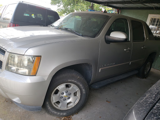 Used Car Dealer «CJAUTOSALES LLC», reviews and photos, 1301 S General McMullen, San Antonio, TX 78237, USA