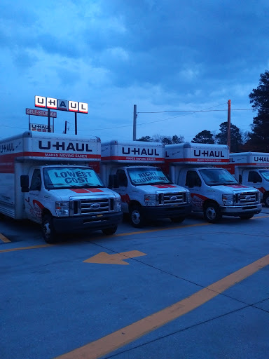 Truck Rental Agency «U-Haul Moving & Storage of Stone Mountain», reviews and photos, 4940 Memorial Dr, Stone Mountain, GA 30083, USA