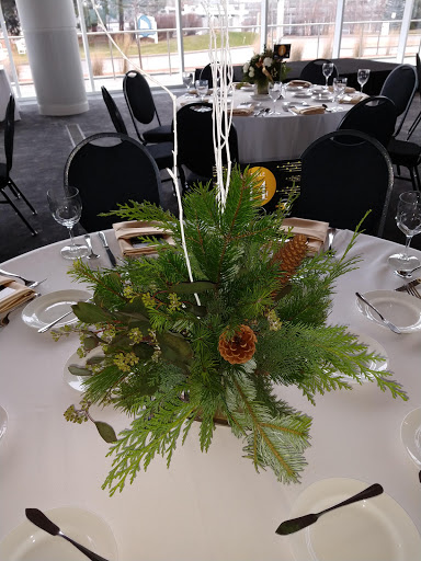 Florist «Country Flower Shop», reviews and photos, 3101 E Layton Ave, Cudahy, WI 53110, USA