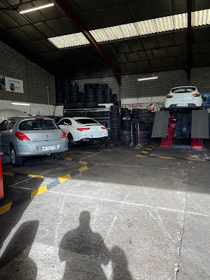 Egzon Autos à Décines-Charpieu