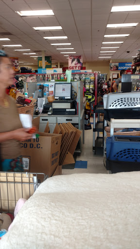 Pet Supply Store «Petco Animal Supplies», reviews and photos, 1591 Sloat Blvd, San Francisco, CA 94132, USA