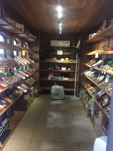 Liquor Store «The New Wine Regions Discount Wines & Liquors», reviews and photos, 2423 US-27, Clermont, FL 34711, USA