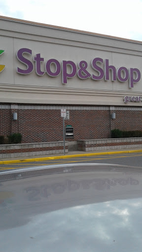 Grocery Store «Stop & Shop», reviews and photos, 265 Main St, North Reading, MA 01864, USA