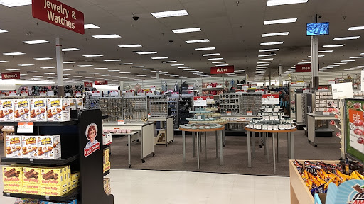 Home Goods Store «Shopko Yakima», reviews and photos, 5801 Summitview Ave, Yakima, WA 98908, USA