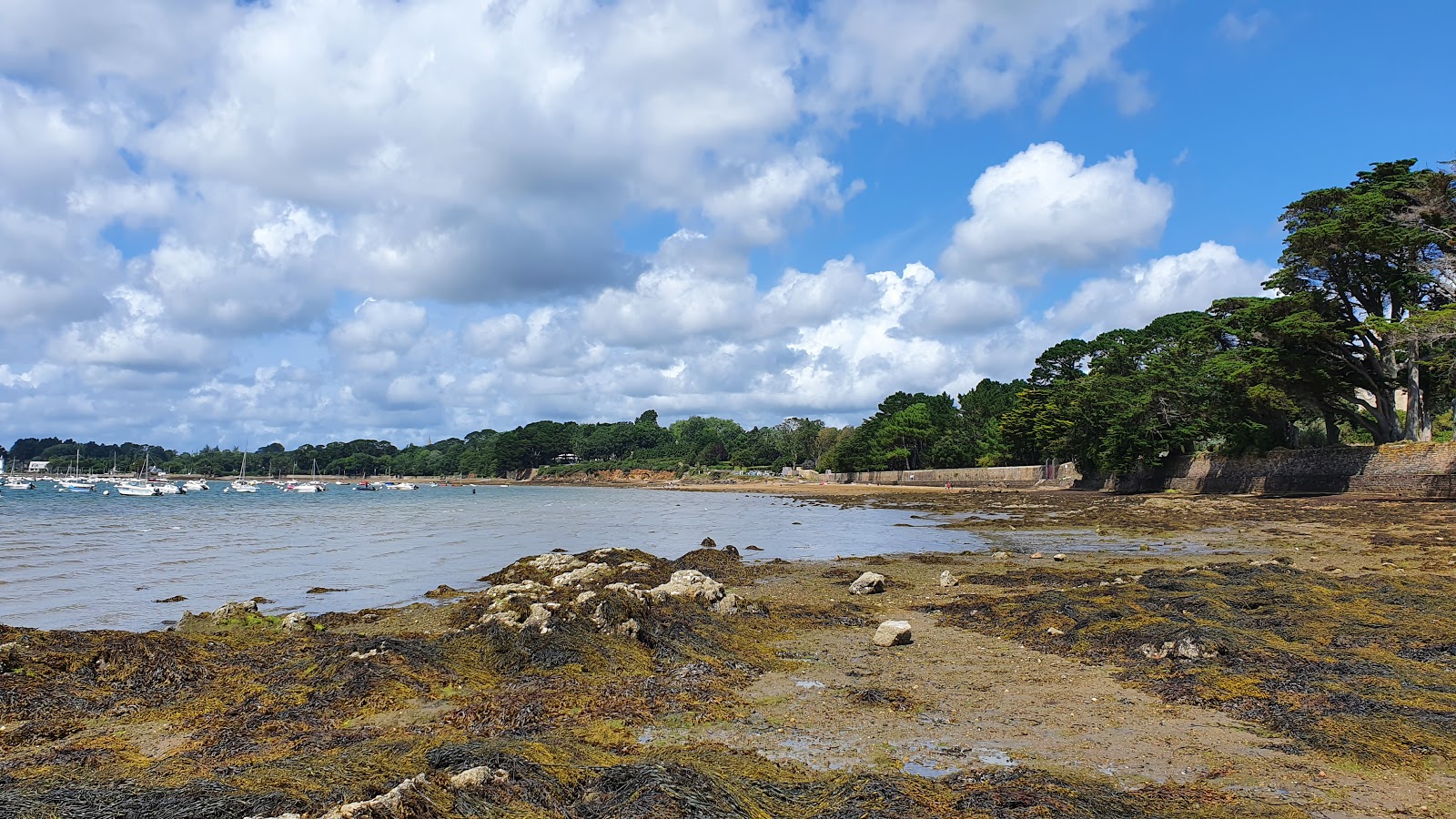 Foto von Plage de Penboc'h und die siedlung