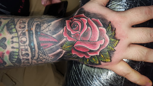 Explore philadelphia eagles tattoo ideas, creative tattoo ideas in Peru, available at Ritual Tattoo Club