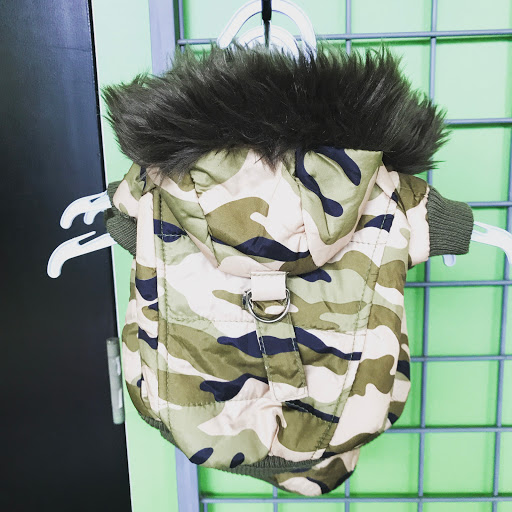 Pet Supply Store «Animal Kingdom of Santa Monica», reviews and photos, 300 Pico Blvd, Santa Monica, CA 90405, USA