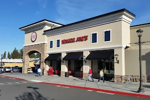 Lincoln Heights Shopping Center image
