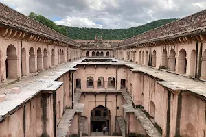 Bawdi Deep Water Step Well image