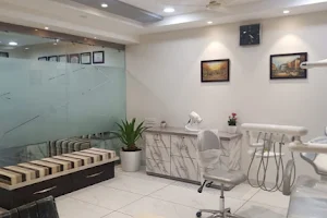 The Shining 32 Dental Clinic. Gold Invisalign certified (Braces Implant & Root canal centre). Best Dentist in Indore image