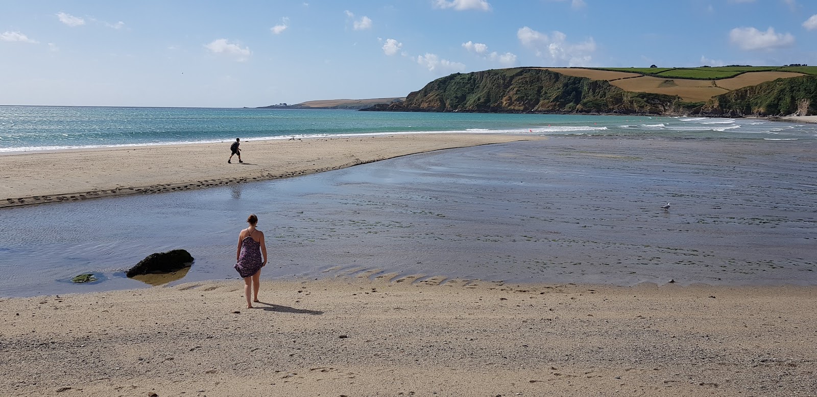 Fotografie cu Plaja Pentewan - locul popular printre cunoscătorii de relaxare