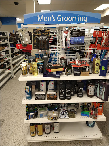 Clothing Store «Ross Dress for Less», reviews and photos, 349 N San Fernando Blvd, Burbank, CA 91502, USA