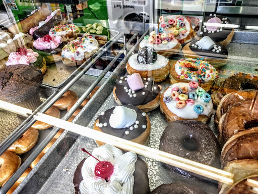 Donut Den