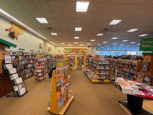 Book Store «Barnes & Noble», reviews and photos, 4610 Merchants Park Cir, Collierville, TN 38017, USA