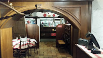 Atmosphère du Restaurant de spécialités alsaciennes À La Tête De Lard à Strasbourg - n°5