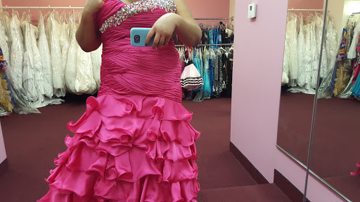 Dress Store «LA FEMME COUTURE DRESS SHOP», reviews and photos, 25355 Lorain Rd, North Olmsted, OH 44070, USA