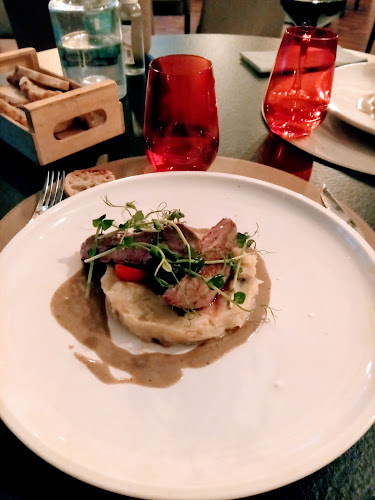 https://www.m-restaurant.fr/