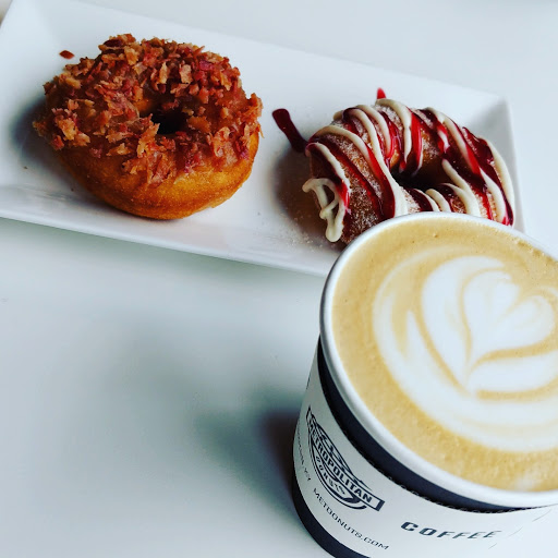 Donut Shop «Metropolitan Donuts and Coffee», reviews and photos, 3070 Lakecrest Cir #600, Lexington, KY 40513, USA
