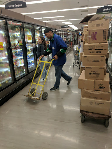 Shopping Mall «Eastgate Shopping Center», reviews and photos, 26270 Gratiot Ave, Roseville, MI 48066, USA