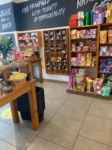 Cosmetics Store «Lush», reviews and photos, 9595 Six Pines Dr, The Woodlands, TX 77380, USA
