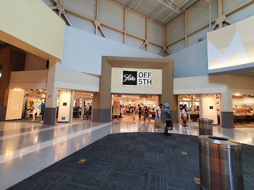Department Store «Saks OFF 5TH», reviews and photos, 11201 NW 12th St, Miami, FL 33172, USA