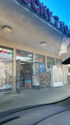 Convenience store Ventura